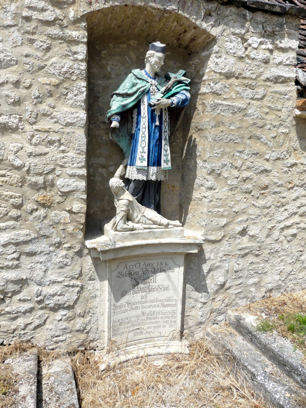 Nepomuki Szent János szobra